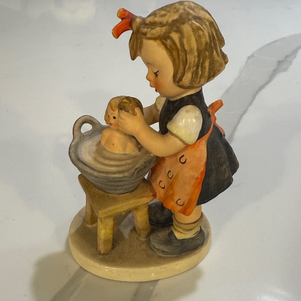 Charming Kids Bath Figurine